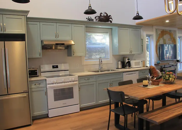 Avonlea Forest Hill Cottages