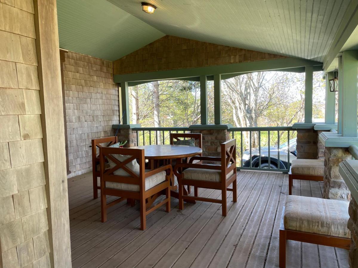 Avonlea Forest Hill Chalet New Glasgow