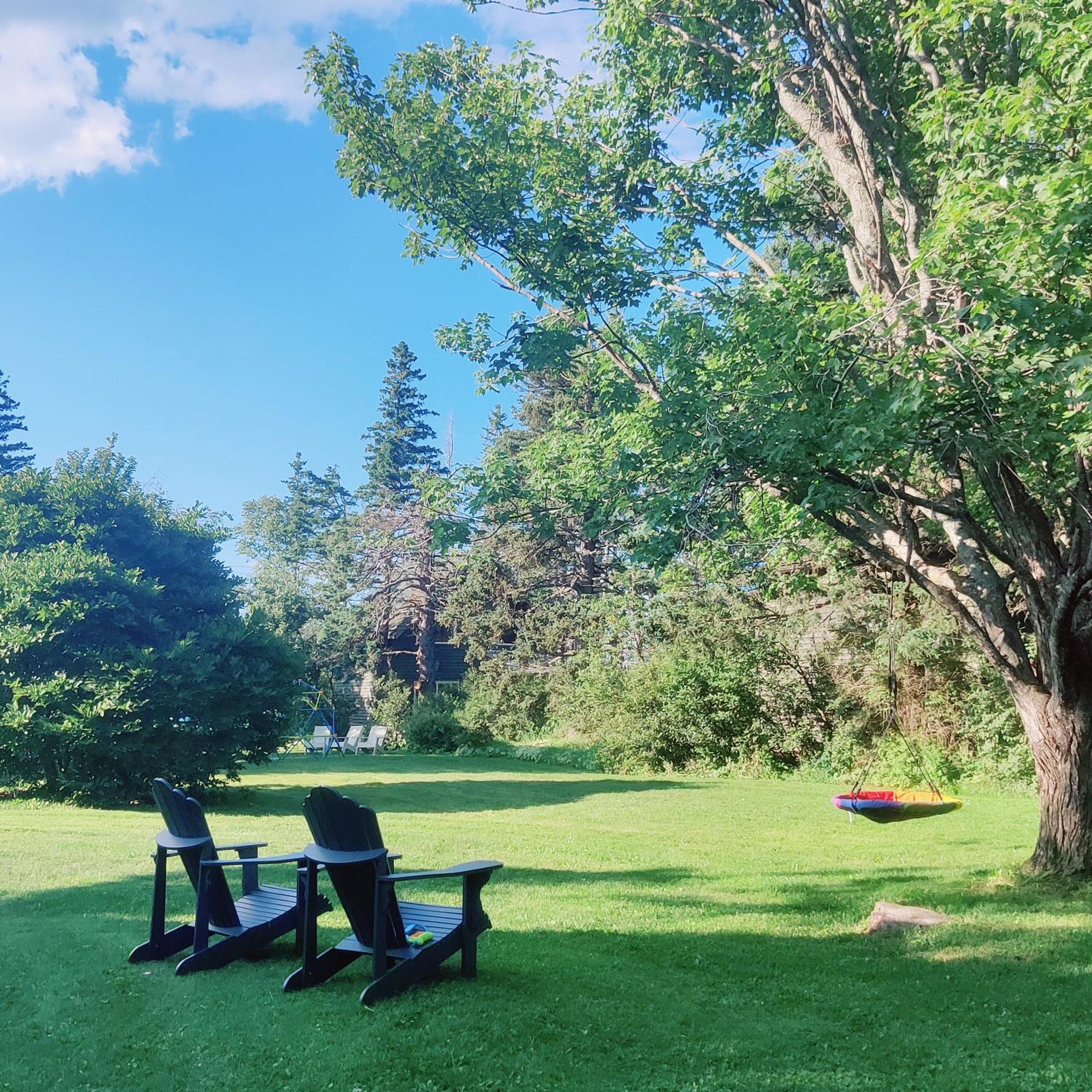 Avonlea Forest Hill Chalet *