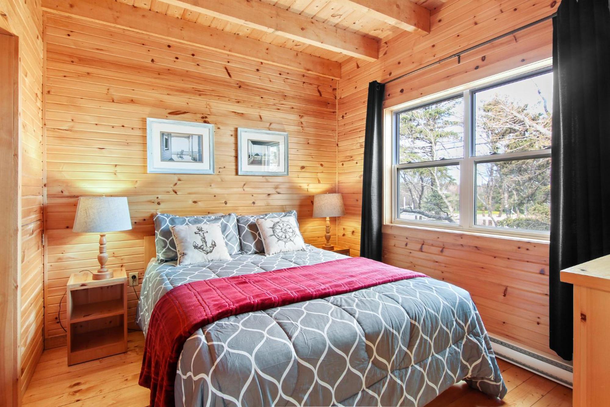Avonlea Forest Hill Chalet *