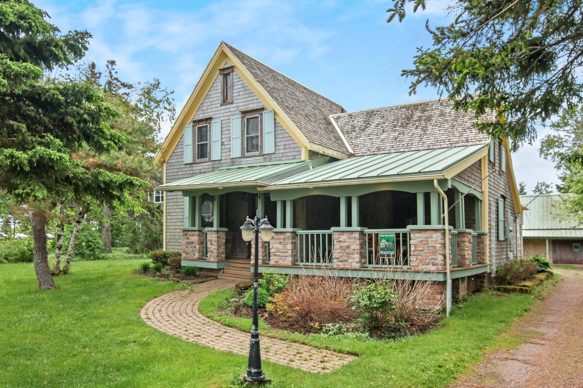 Avonlea Forest Hill *