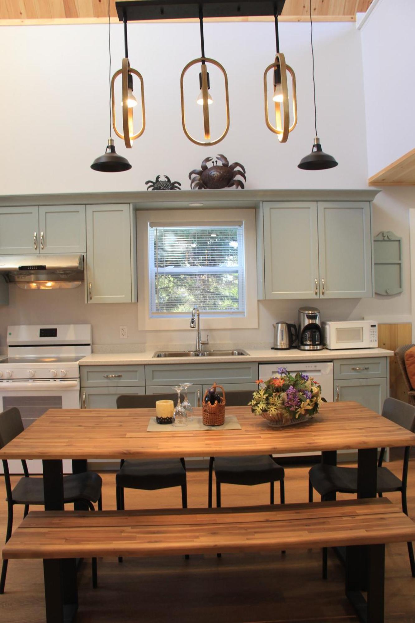 Avonlea Forest Hill Chalet