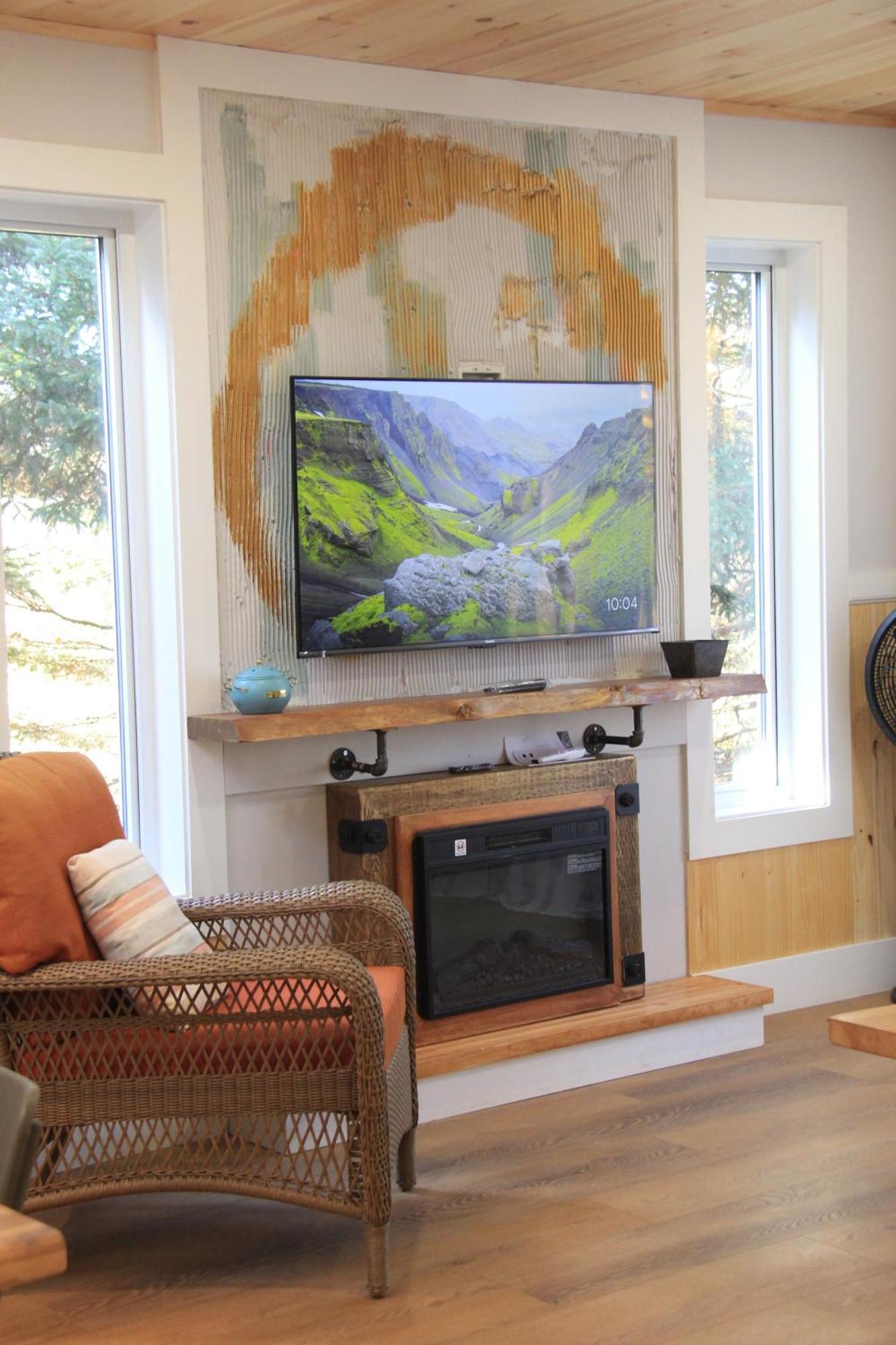 Avonlea Forest Hill Chalet