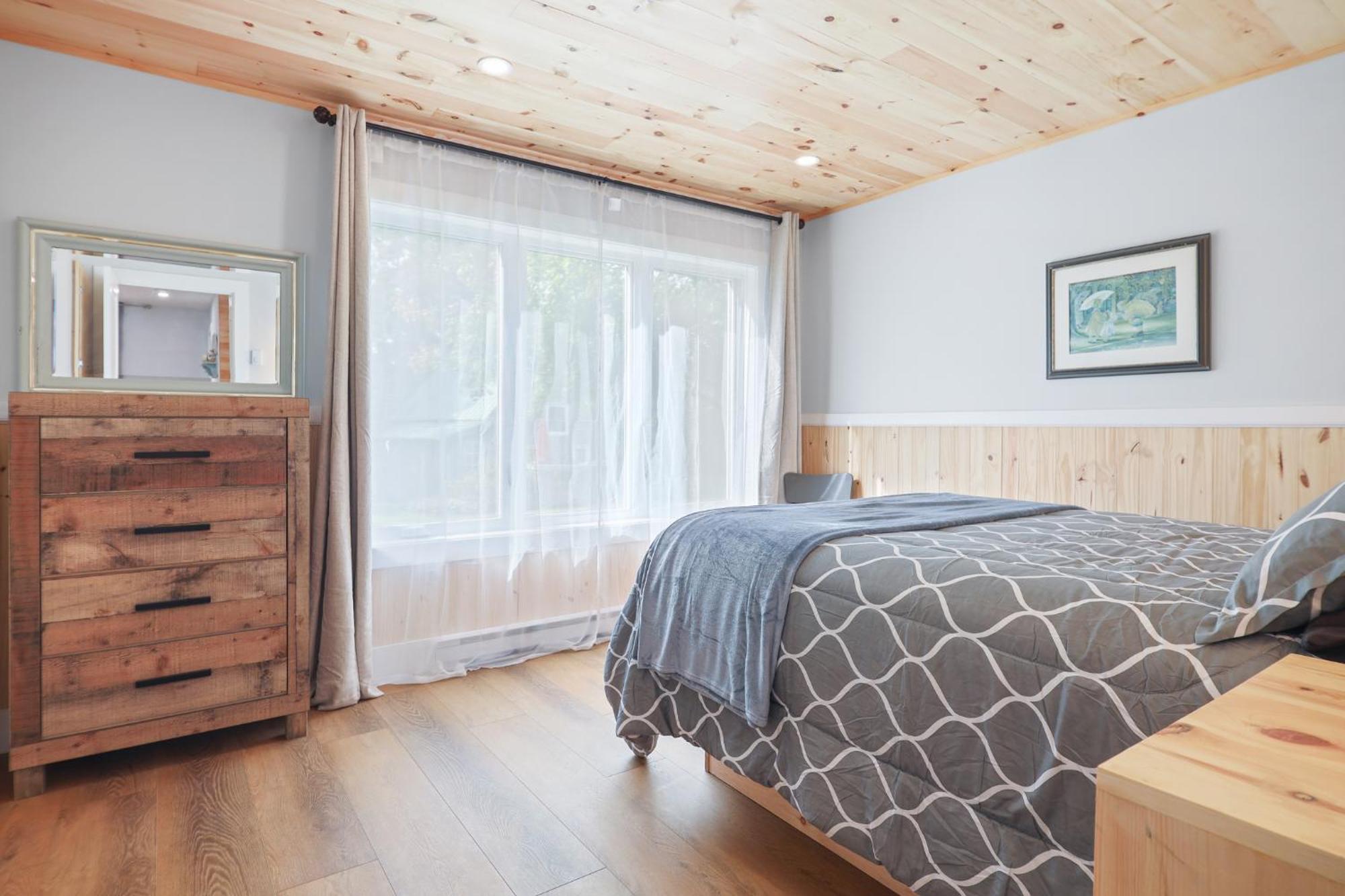 Avonlea Forest Hill Chalet *
